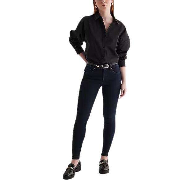 White House Black Market Mid Rise Skinny in Dark Wash NWT Size 8 - Picture 1 of 6